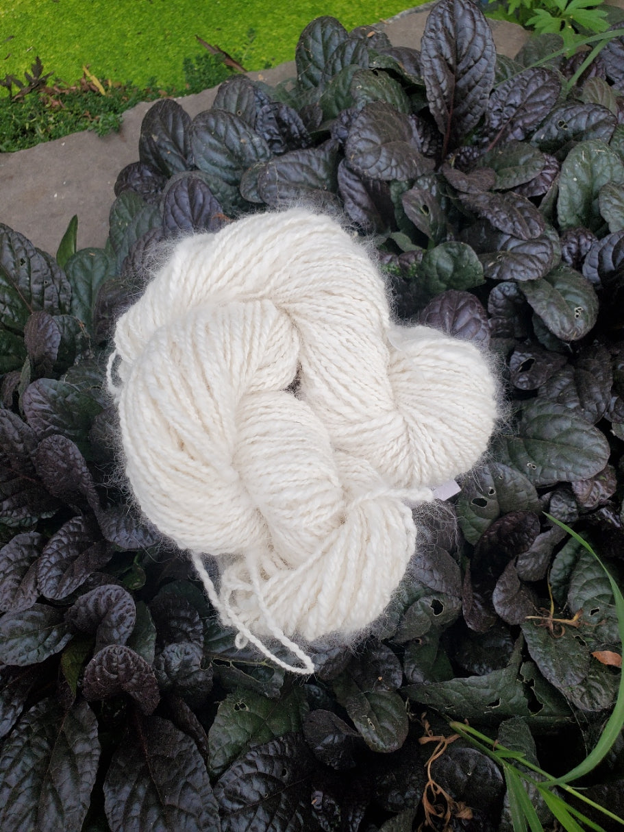 Handspun 100% Angora Yarn - Blanc